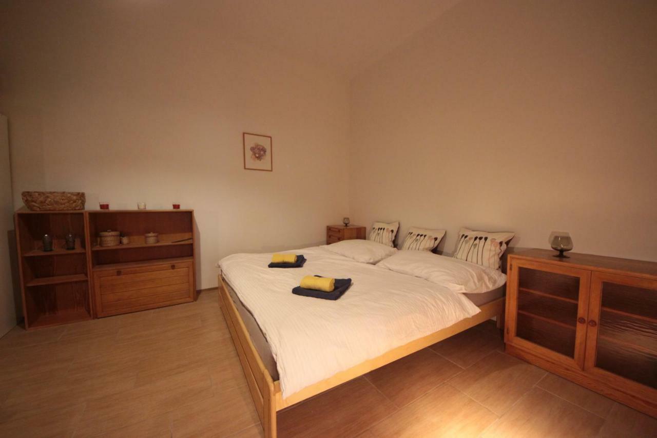 Gallery Apartment Praha Bagian luar foto