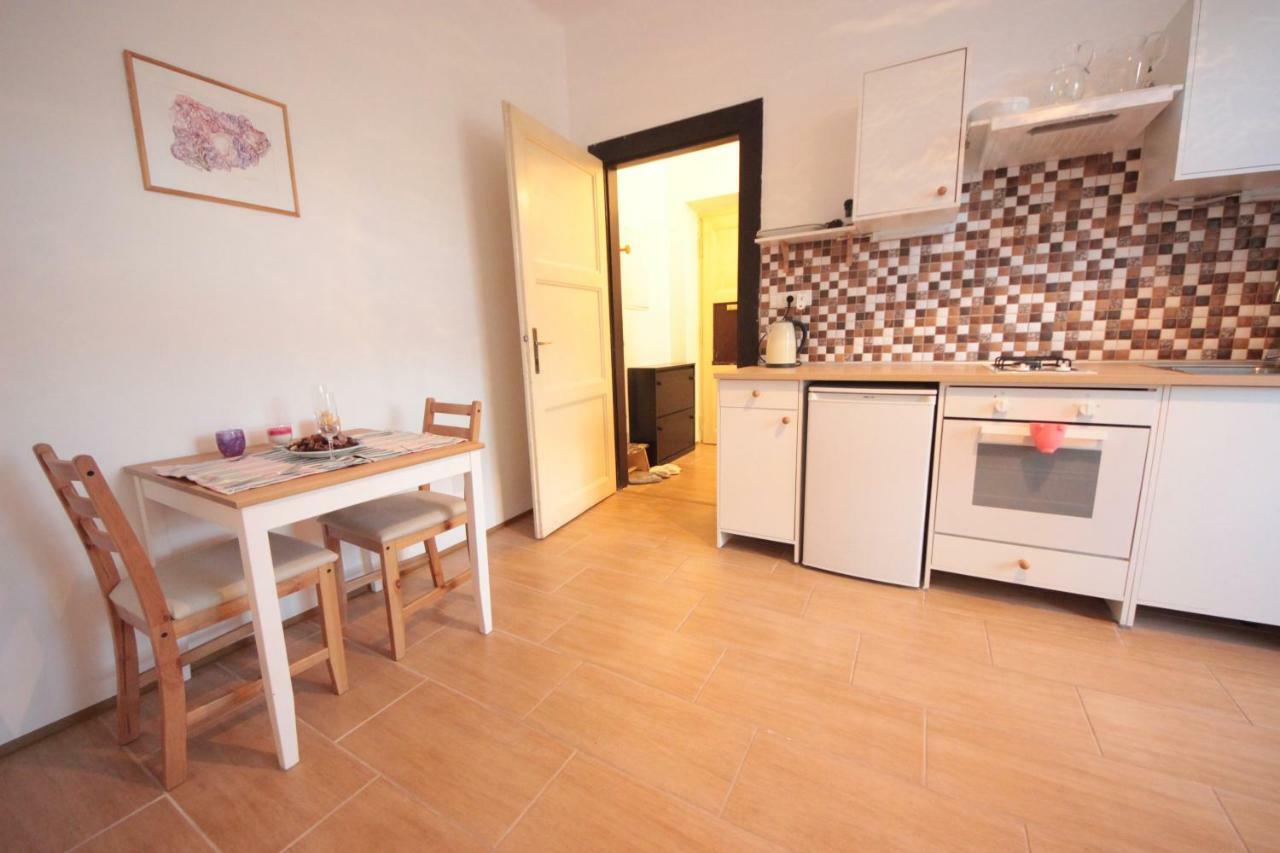 Gallery Apartment Praha Bagian luar foto