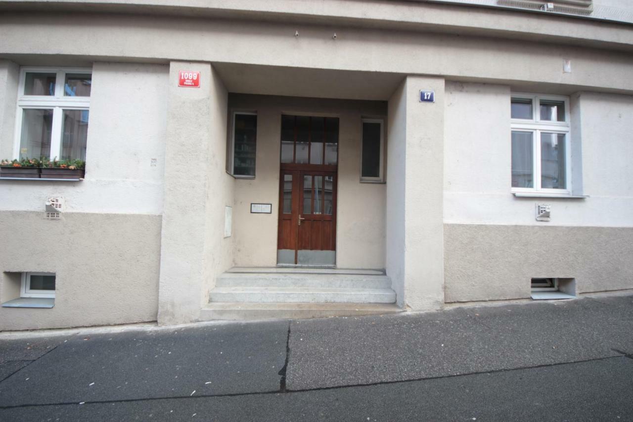 Gallery Apartment Praha Bagian luar foto